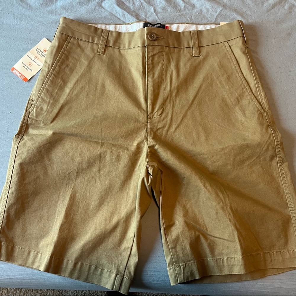 NWT Dockers Flex Comfort Size 30 Classic Tan Men's Shorts